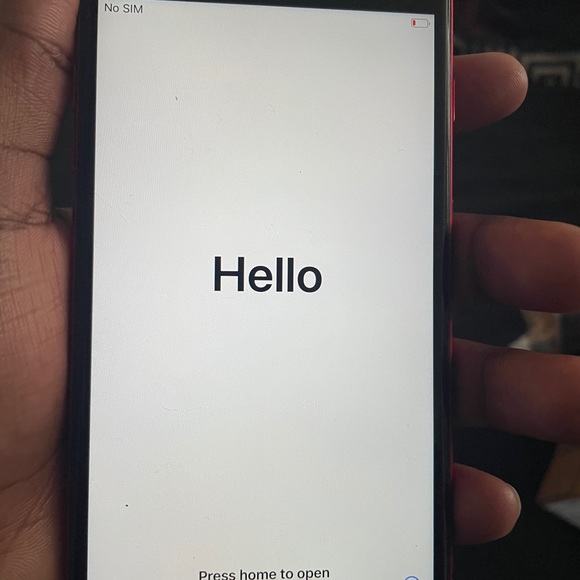 iPhone 8 Plus - Picture 2 of 4